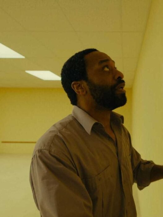 Chiwetel Ejiofor en Backrooms