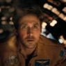 Ryan Gosling como Ryland Grace dentro de la nave en Project Hail Mary